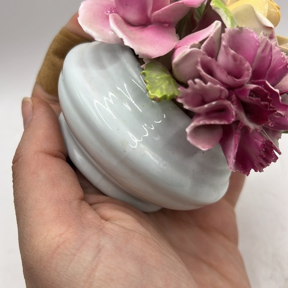 Vintage Thorley Bone China Decor Art Collectible Flower Vase Basket White Pink - Picture 8 of 9